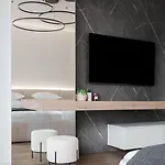 Stylish 1br With Sea View - Pool, & Parking I Skyline By Flat Mаnаger * Varna