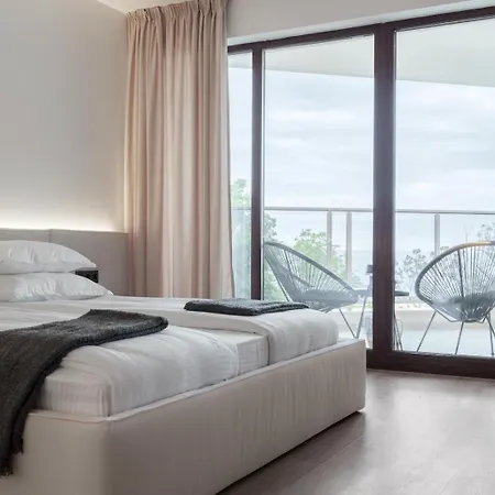 Daire Stylish 1br With Balcony & Parking I Skyline By Flat Mаnаger *