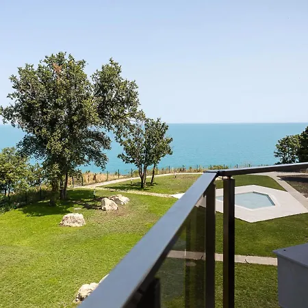 Apartamento Stylish 1br With Sea View - Pool, & Parking I Skyline By Flat Mаnаger