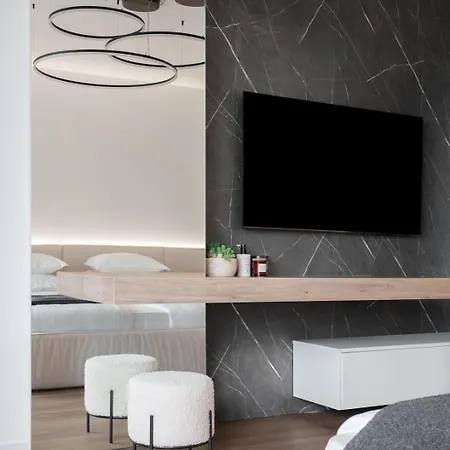 Stylish 1br With Sea View - Pool, & Parking I Skyline By Flat Mаnаger * Varna