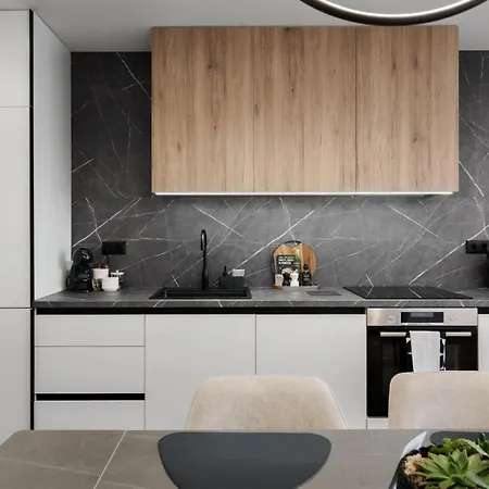 公寓 Stylish 1br With Balcony & Parking I Skyline By Flat Mаnаger